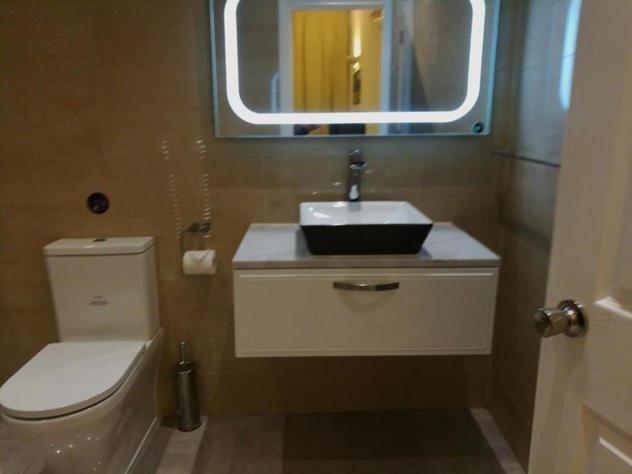 Lovet Homestay Лондон Екстериор снимка