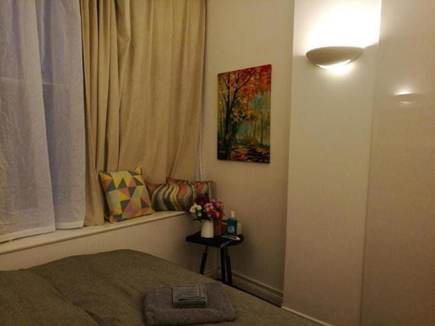Lovet Homestay Лондон Екстериор снимка